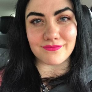 Meet your Posher, Julie